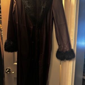 Elegant Black Fur-Trimmed Women's Coat